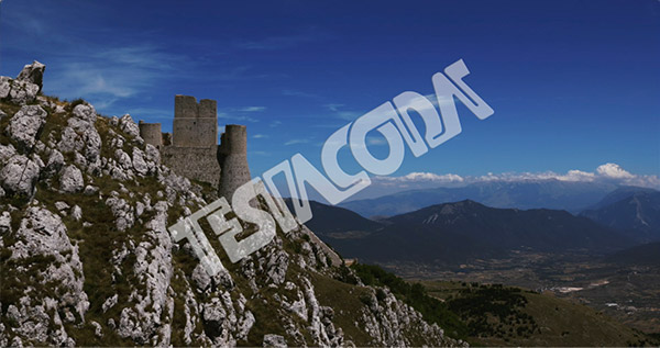 Time lapse of Ladyhawke Castle